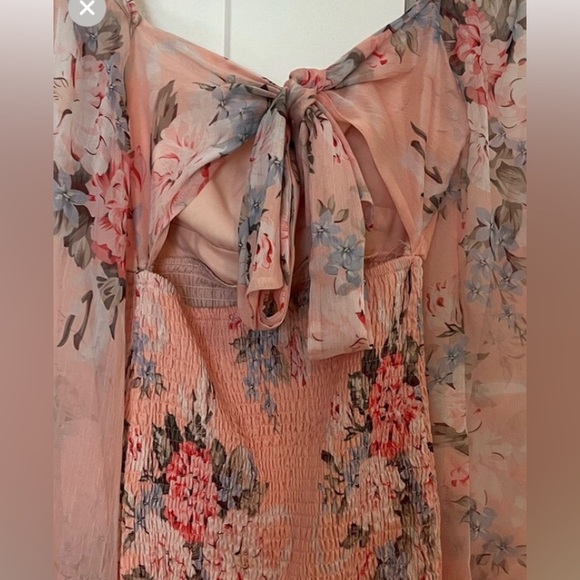 Hello Molly Beautiful floral peachy pink Dress S or U S 4 Smocked bottom/tie bak - Picture 9 of 10